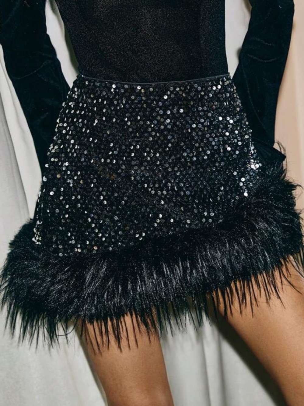 Shein Black Sequin Faux Fur Mini Skirt Size XS